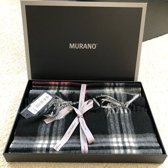 Murano 100% Cashmere Scarves in Camel and Black - Picture 4 of 7